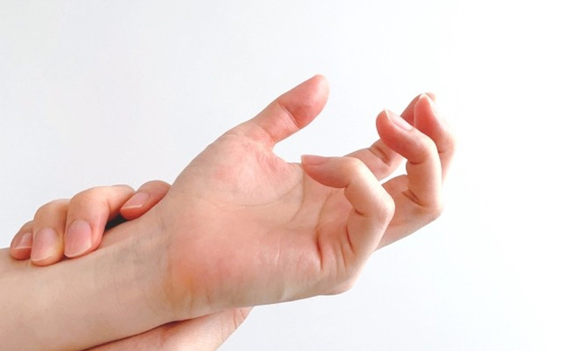 腕や手のしびれ